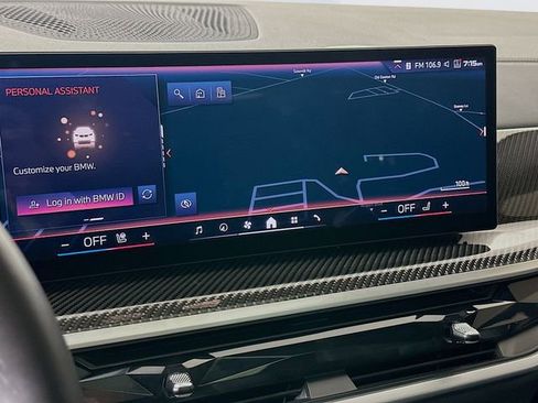 Used 2025 BMW X7 M60i w/ Executive Package image 14