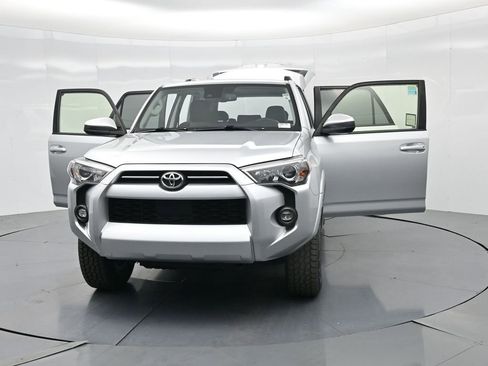 Used 2021 Toyota 4Runner SR5 image 22