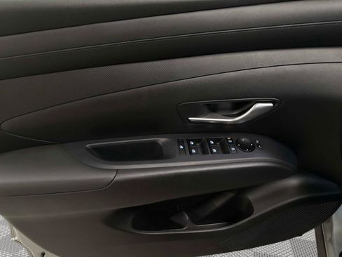Used 2025 Hyundai Tucson SE AWD/4WD image 22