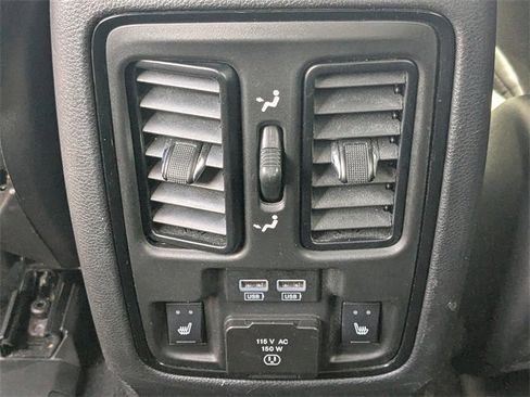 Used 2023 Dodge Durango GT image 15