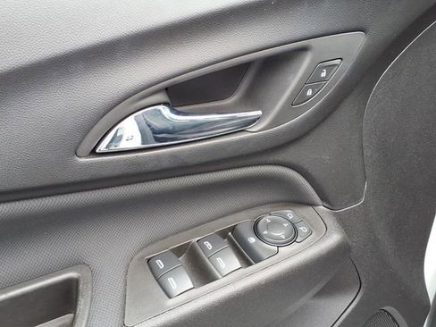 Used 2024 Chevrolet Equinox RS w/ RS Leather Package image 11