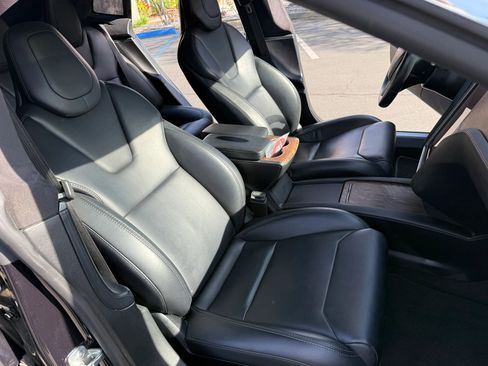 Used 2018 Tesla Model S 100D image 17