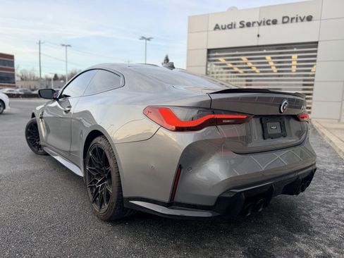 Used 2022 BMW M4 Coupe w/ Executive Package image 4