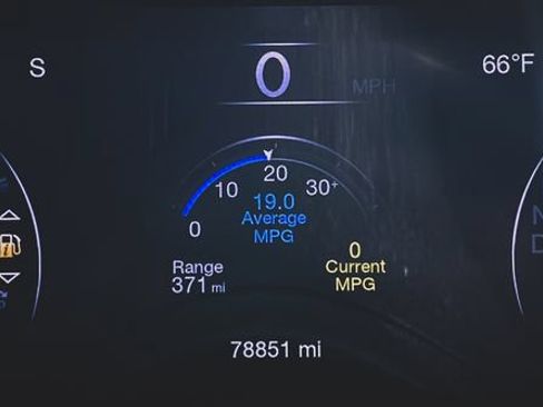 Used 2020 Jeep Grand Cherokee Altitude AWD/4WD image 12
