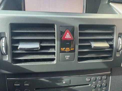 Used 2010 Mercedes-Benz GLK 350 4MATIC image 21