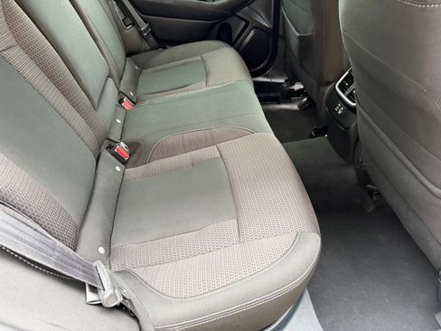 Used 2023 Subaru Outback Premium AWD/4WD image 21