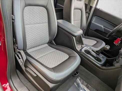 Used 2021 Chevrolet Colorado Z71 w/ Safety Package image 20