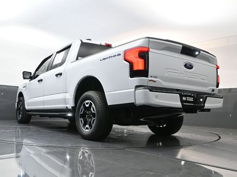 Used 2023 Ford F150 Lightning XLT w/ Tow Technology Package image 19