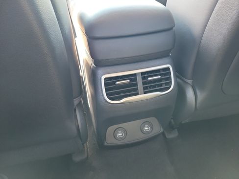 Used 2023 Hyundai Santa Fe SEL w/ Premium Package FWD image 17