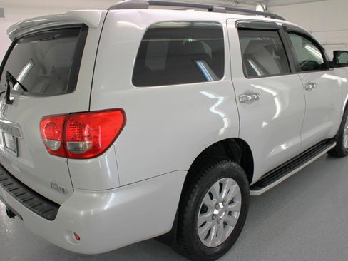 Used 2008 Toyota Sequoia Platinum image 10