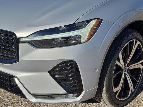 Certified 2023 Volvo XC60 B5 Ultimate image 11