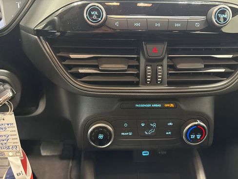 Used 2023 Ford Escape AWD image 6