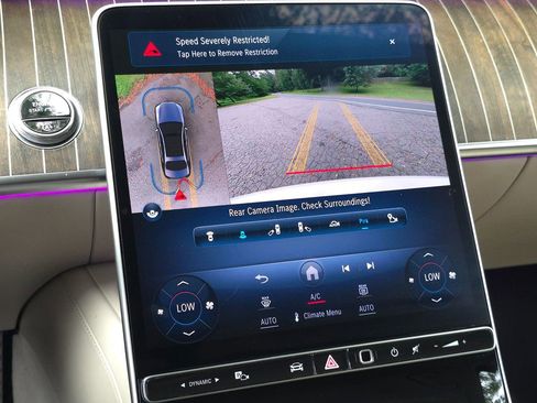 Used 2021 Mercedes-Benz S 580 4MATIC Sedan w/ AMG Line image 41