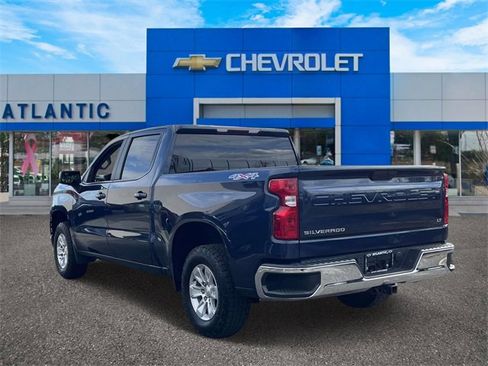 Used 2021 Chevrolet Silverado 1500 LT w/ Bed Protection Package image 4