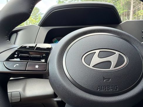 New 2026 Hyundai Elantra Sport FWD image 25