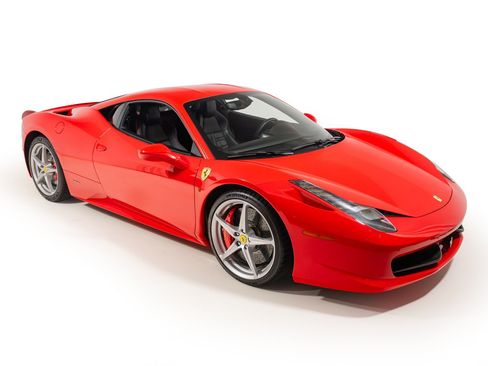 Used 2011 Ferrari 458 Italia Coupe RWD image 9