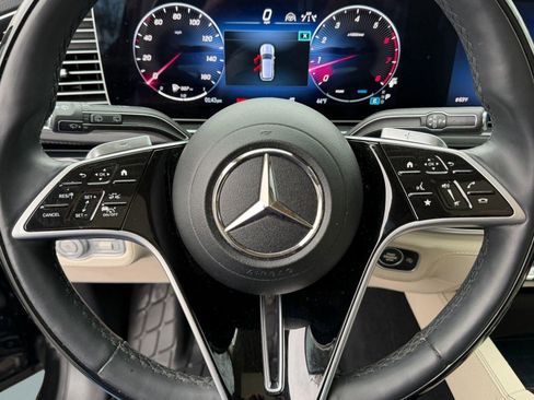 Used 2024 Mercedes-Benz GLE 450 4MATIC image 16