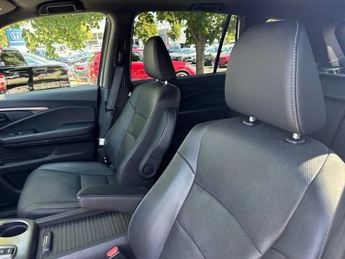 Used 2023 Honda Passport EX-L image 18