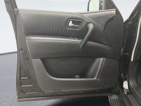 Used 2024 Nissan Armada SV AWD/4WD image 9