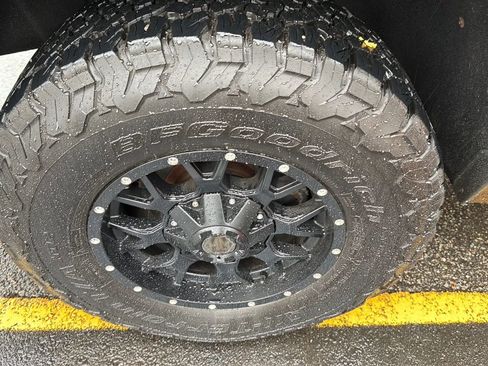 Used 2019 Chevrolet Tahoe LS AWD/4WD image 9