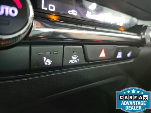 Used 2022 MAZDA MAZDA3 s FWD image 13