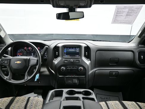 Used 2020 Chevrolet Silverado 1500 Custom w/ Custom Value Package AWD/4WD image 13