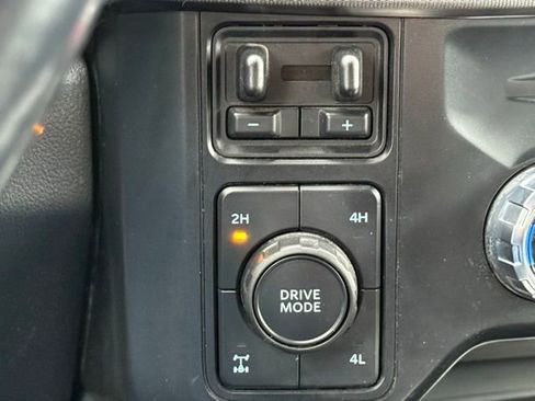 Used 2024 Ford F250 Platinum image 23