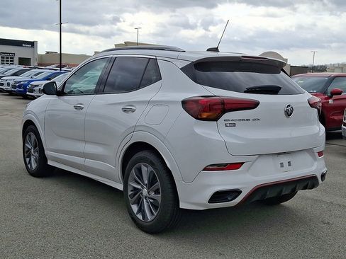 Used 2021 Buick Encore GX Essence w/ Sport Touring Package FWD image 4