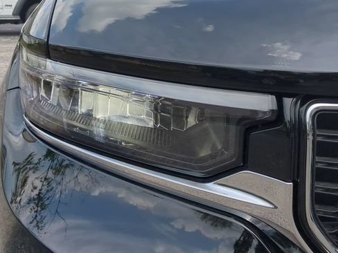 Used 2023 Jeep Grand Cherokee L Limited w/ Luxury Tech Group II AWD/4WD image 9