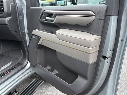 New 2026 Chevrolet Silverado 2500 ZR2 AWD/4WD image 16