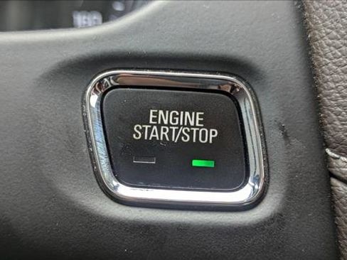 Used 2021 GMC Acadia SLT image 12