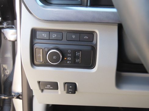 Certified 2024 Ford F250 Limited w/ FX4 Off-Road Package AWD/4WD image 25