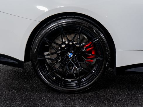Used 2025 BMW M4 Coupe image 9