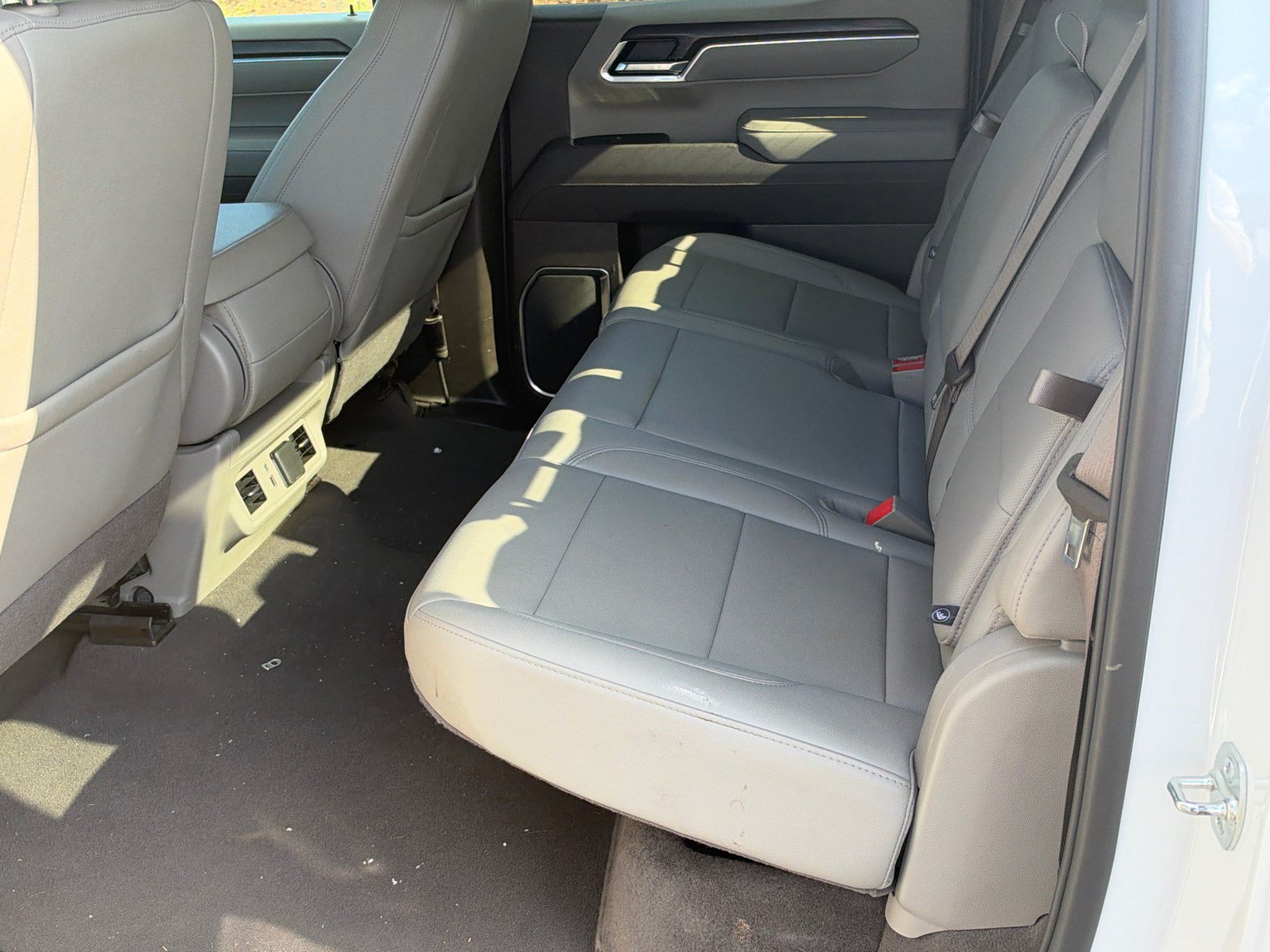 Used 2025 GMC Sierra 1500 SLT AWD/4WD image 20