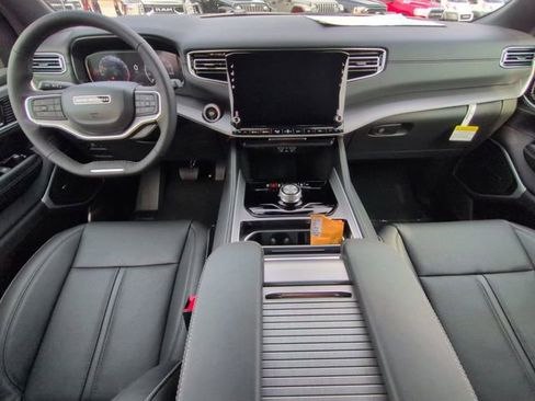 New 2026 Jeep Compass Latitude image 14