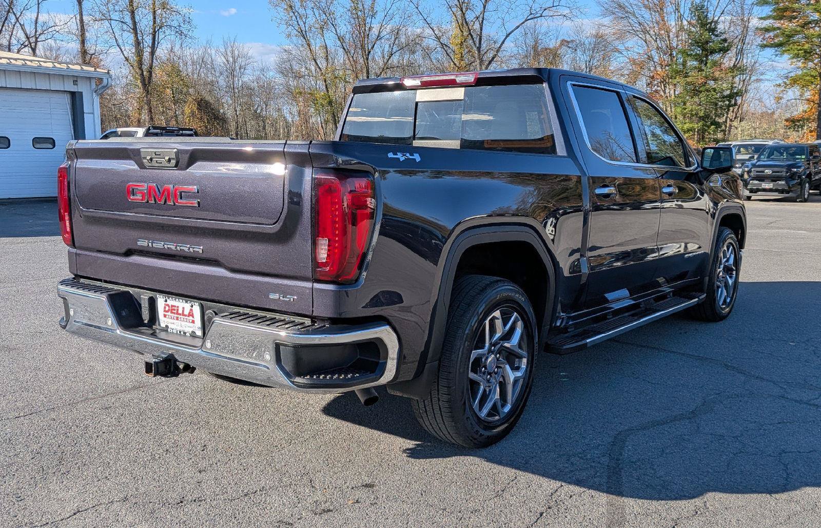 Used 2024 GMC Sierra 1500 SLT w/ SLT Premium Plus Package AWD/4WD image 7
