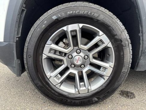 Used 2025 GMC Terrain Elevation AWD/4WD image 11