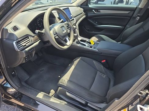 Used 2022 Honda Accord LX image 10