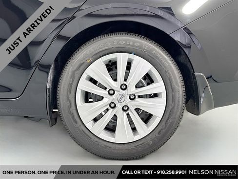 Certified 2025 Nissan Sentra S FWD image 28