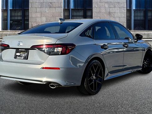 Used 2025 Honda Civic Sport image 11