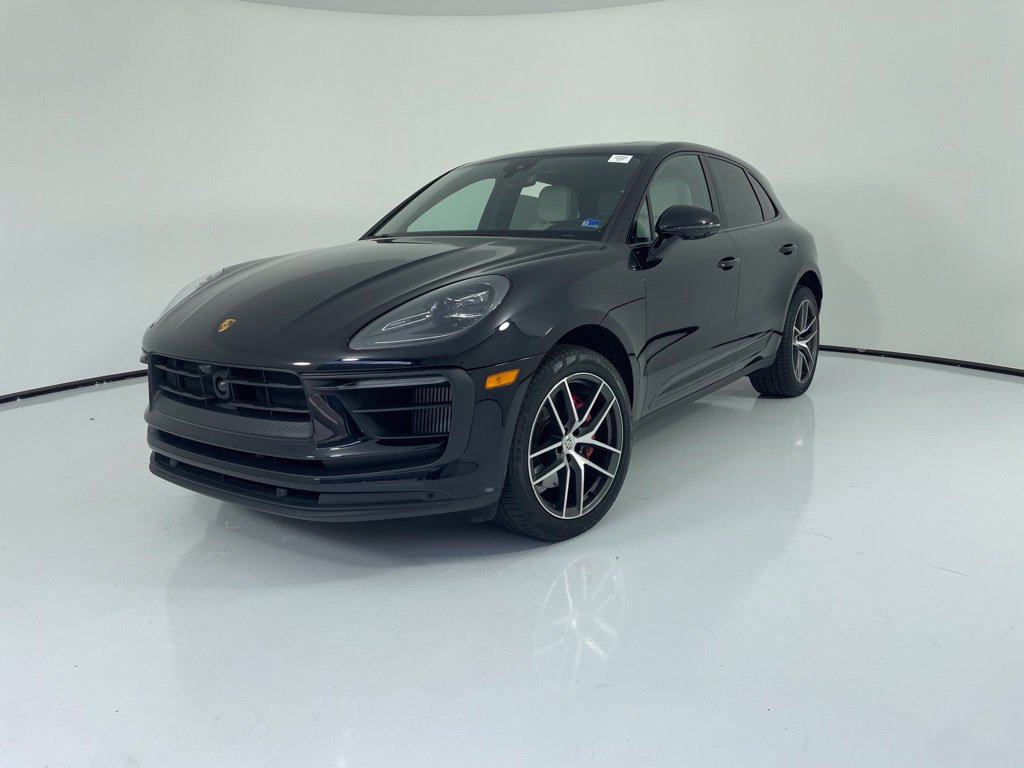 Used 2023 Porsche Macan S AWD/4WD image 2