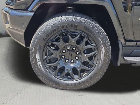 New 2026 GMC Hummer EV 4x4 Crew Cab image 32