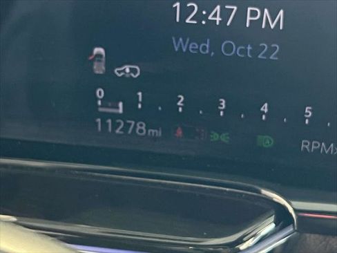 Used 2023 Cadillac Escalade ESV Premium Luxury Platinum w/ LPO, Radiant Package image 27