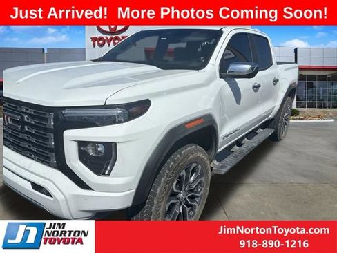 Used 2024 GMC Canyon Denali AWD/4WD image 4