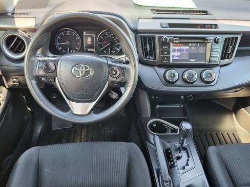Used 2017 Toyota RAV4 LE w/ Carpet Mat Package AWD/4WD image 29