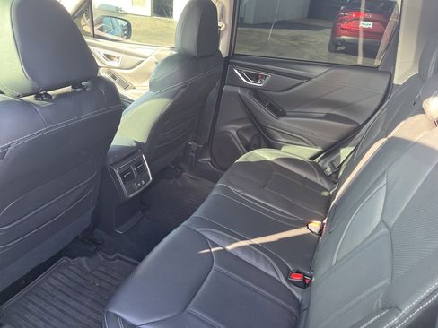 Used 2020 Subaru Forester Limited image 5