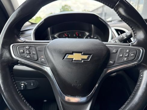 Used 2020 Chevrolet Equinox LT FWD image 22