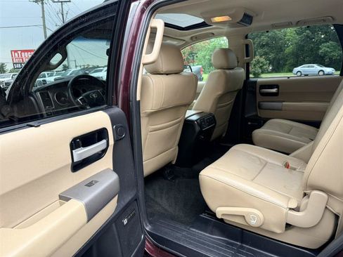 Used 2014 Toyota Sequoia Limited AWD/4WD image 22