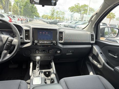 Used 2024 Nissan Frontier SV w/ SV Convenience Package RWD image 31