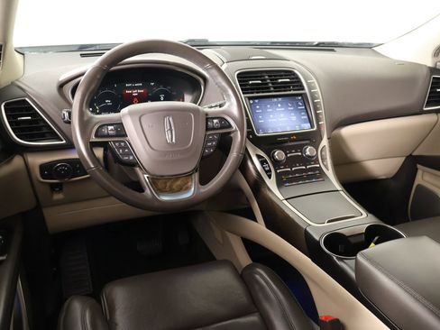 Used 2019 Lincoln Nautilus Reserve w/ Ultimate Package image 2